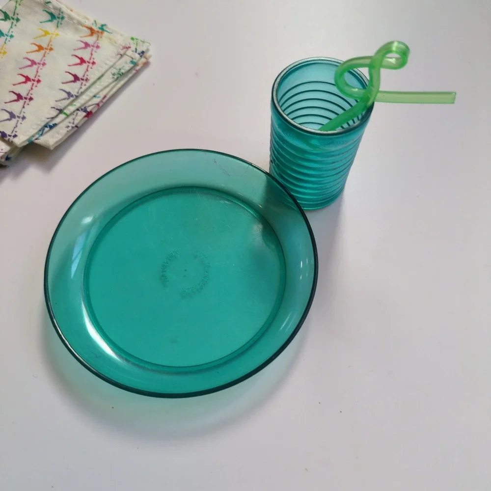 Vtg 1996 American Girl Birthday Cookout Picnic Plates Cups Straws Napkin Utensil